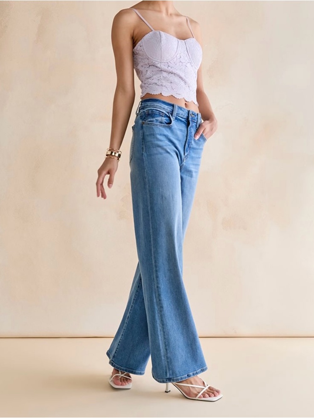Francesca's Collections Lavender Lace Cropped Cami Top